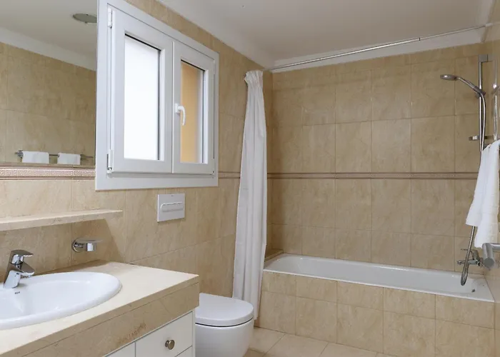 Seraph By On Travel Villa Oliva